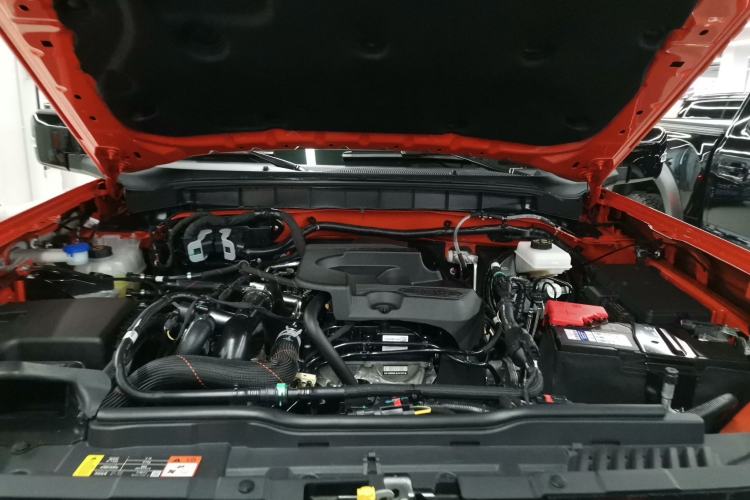 Used Ford Bronco 2025 2.3T Big Dune Limited Custom Edition Engine Bay