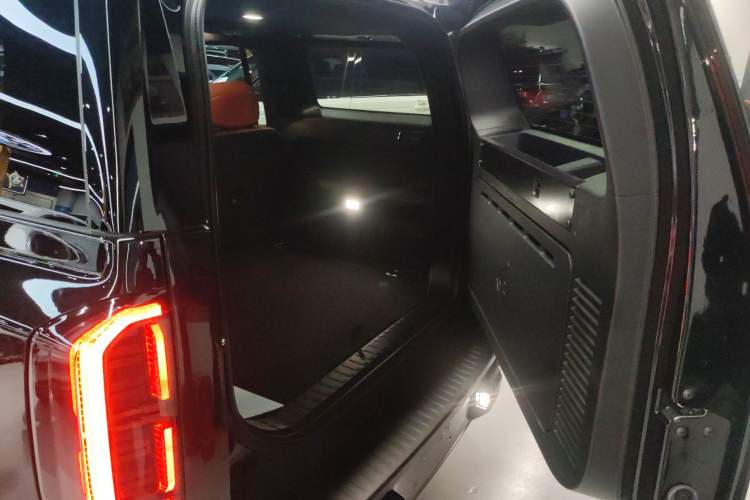 Used Ford Bronco 2026 Model Long Beach Pure Electric Trunk