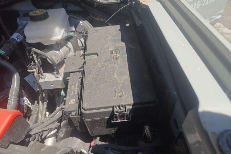 Used Ford Bronco 2026 Model, 2.3T, Huang Di Engine Bay Left