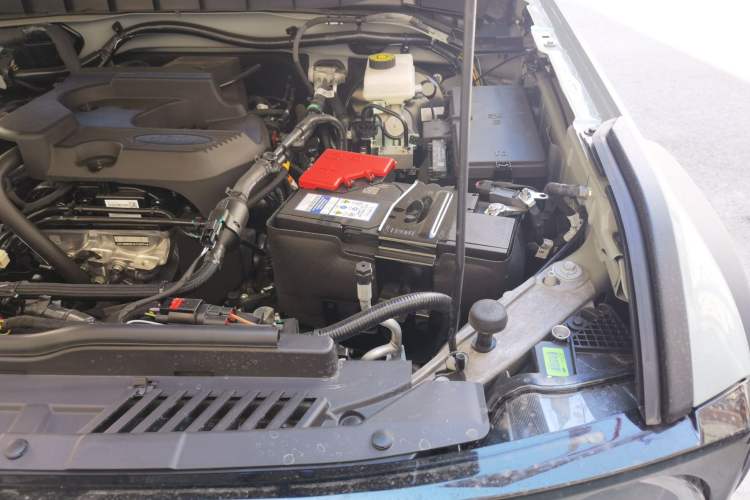 Used Ford Bronco 2026 Model, 2.3T, Changtan Big-Foot Off-Road Edition Engine Bay Left