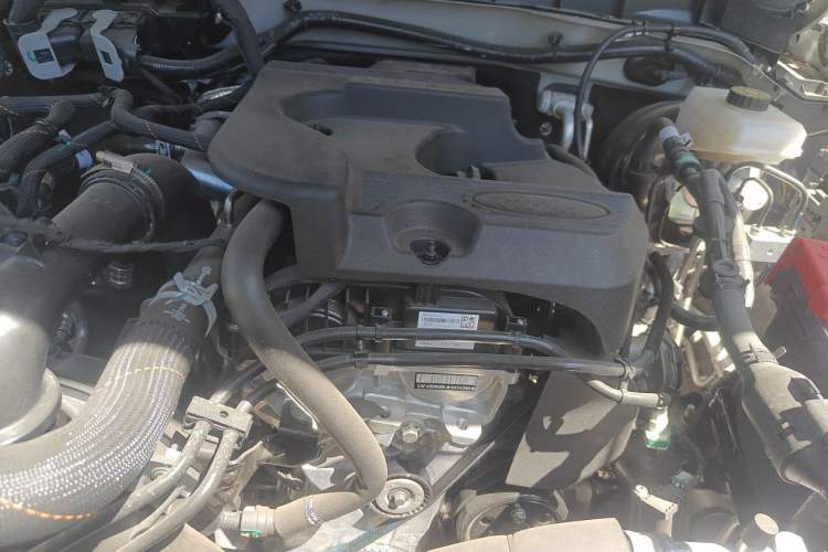 Used Ford Bronco 2026 Model, 2.3T, Huang Di Engine Bay