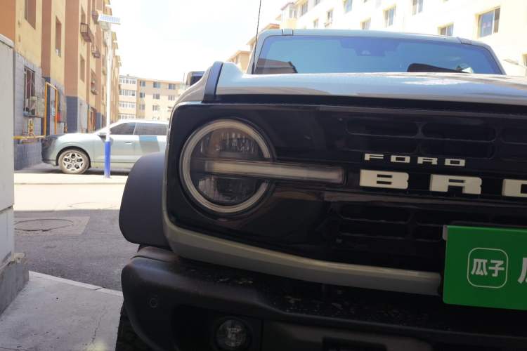 Used Ford Bronco 2026 Model, 2.3T, Changtan Big-Foot Off-Road Edition Right Front Headlight