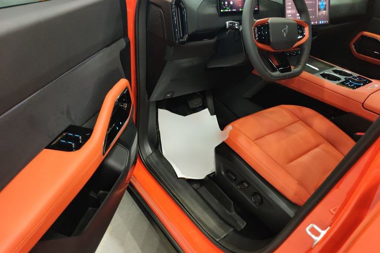 Used Ford Bronco 2026 Model Ink Diamond Range-Extended Driver Seat