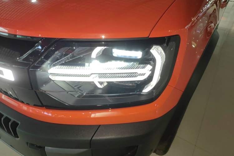 Used Ford Bronco 2026 Model Long Beach Range-Extended Version Left Front Headlight