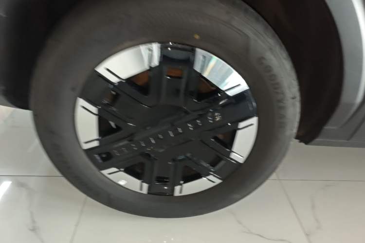 Used Ford Bronco 2026 Model Long Beach Range-Extended Version Right Rear Wheel Hub