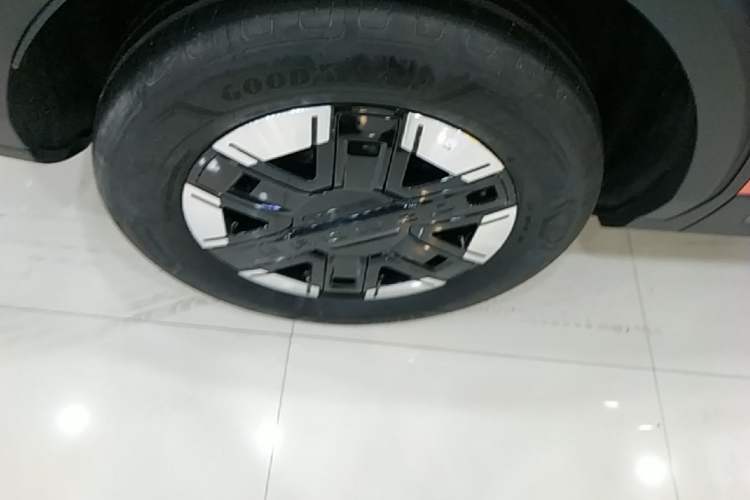 Used Ford Bronco 2026 Model Long Beach Range-Extended Version Right Rear Wheel Hub