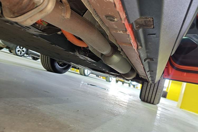 Used Ford Bronco 2026 Model Ink Diamond Range-Extended Right Side Sill