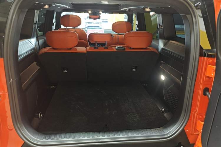 Used Ford Bronco 2026 Model Ink Diamond Range-Extended Trunk