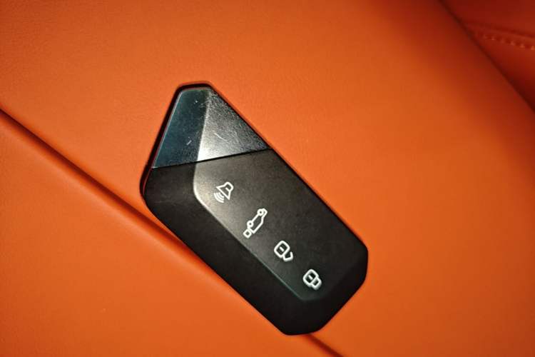Used Ford Bronco 2026 Model Ink Diamond Range-Extended Vehicle Key
