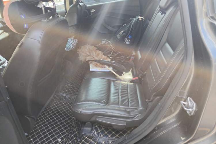 Used Ford C-MAX 2017 2.0L Energi (Imported) Left Rear Seat