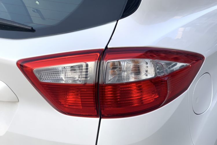 Used Ford C-MAX 2017 2.0L Energi (Imported) Exterior 10