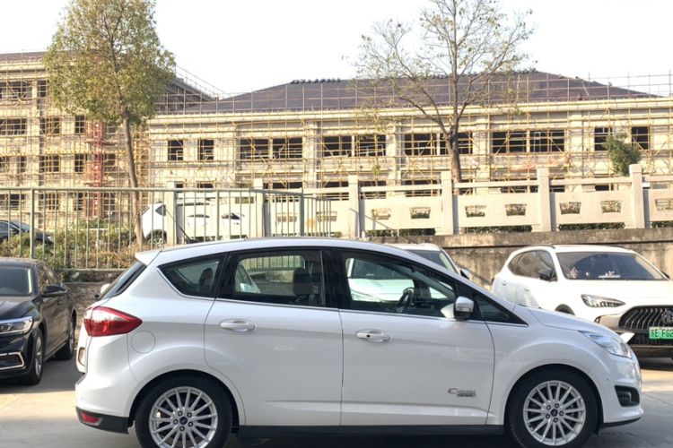 Used Ford C-MAX 2017 2.0L Energi (Imported) Exterior 3