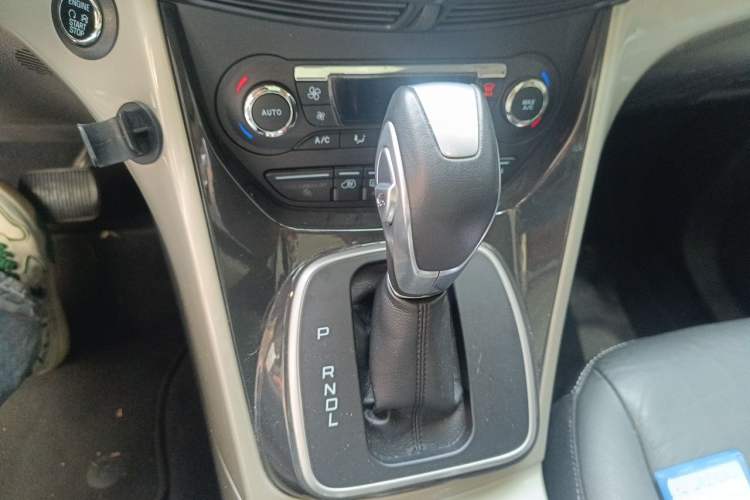 Used Ford C-MAX 2017 2.0L Energi (Imported) Gear Lever