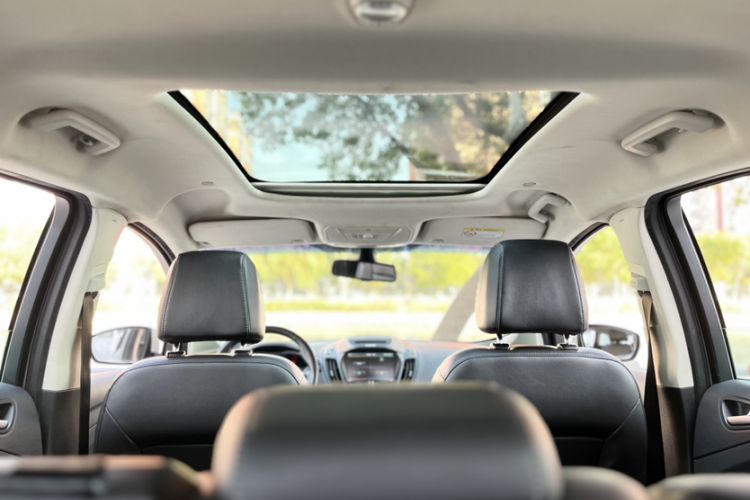 Used Ford C-MAX 2017 2.0L Energi (Imported) Interior 14