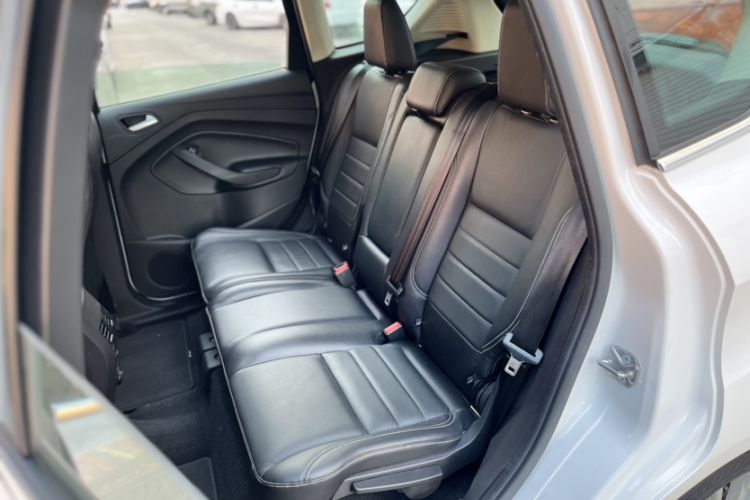 Used Ford C-MAX 2017 2.0L Energi (Imported) Interior 4