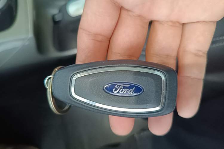 Used Ford C-MAX 2017 2.0L Energi (Imported) Vehicle Key