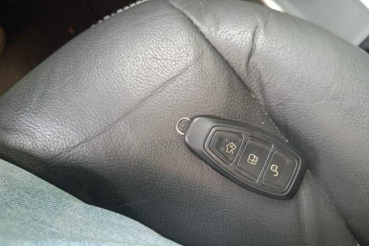 Used Ford C-MAX 2017 2.0L Energi (Imported) Vehicle Key