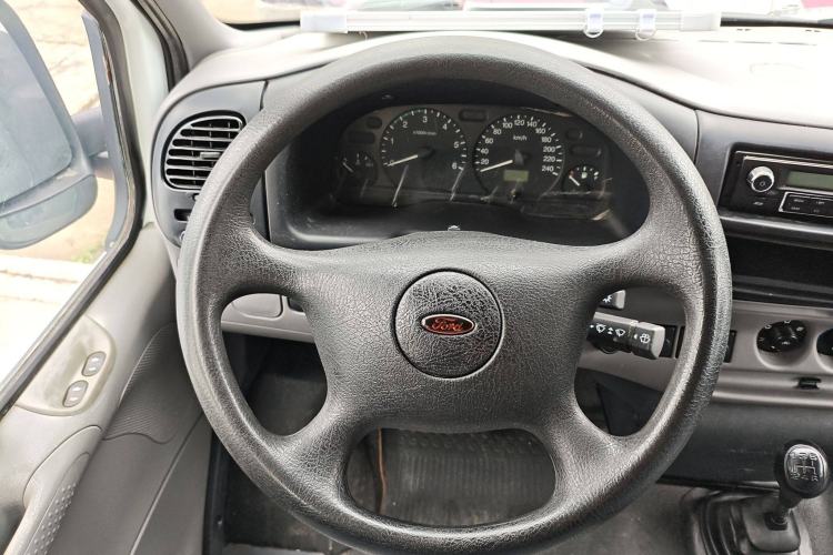 Used Ford Classic Transit 2013 2.8T Facelifted Diesel Van - Short Wheelbase Mid-Roof Model JX493ZLQ4 Steering Wheel