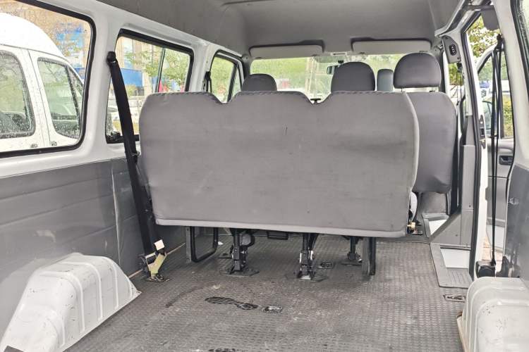 Used Ford Classic Transit 2013 2.8T Facelifted Diesel Van - Short Wheelbase Mid-Roof Model JX493ZLQ4 Trunk