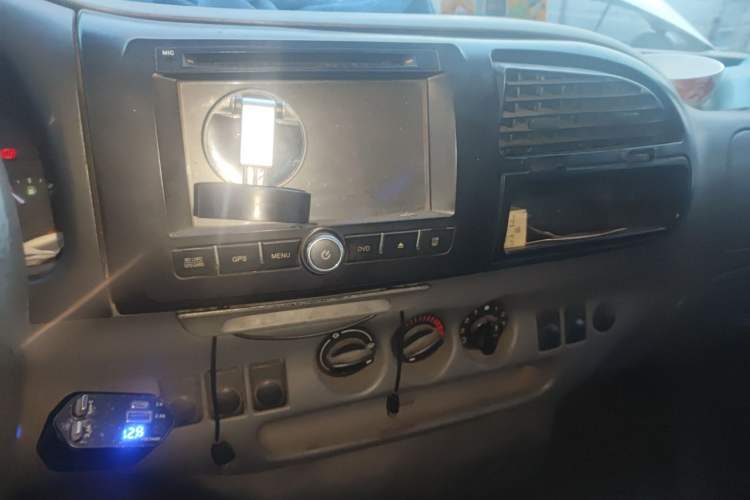 Used Ford Classic Transit 2009 2.8T Diesel Multi-Function Long-Wheelbase Mid-Roof JX493ZLQ3 Audio And AC Panel