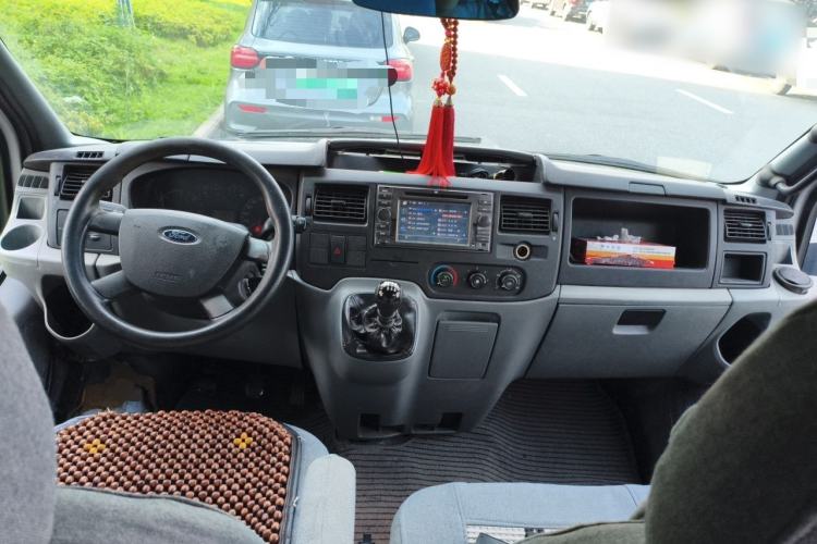 Used Ford Classic Transit 2009 2.4L Gasoline Standard Edition Long Wheelbase High-Roof 4G64S4N Center Console