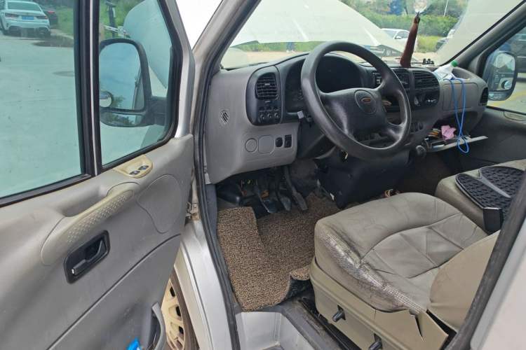 Used Ford Classic Transit 2009 2.8T Diesel Standard Version Short Wheelbase Mid-Roof JX493ZLQ3 Driver Seat