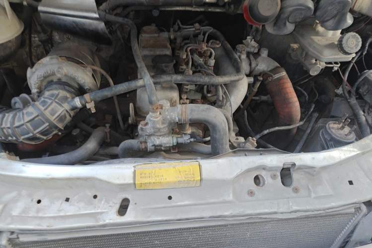 Used Ford Classic Transit 2009 2.8T Diesel Multi-Function Short-Wheelbase Low-Roof JX493ZLQ3 Engine Bay