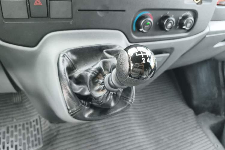 Used Ford Classic Transit 2009 2.4L Gasoline Standard Edition Long Wheelbase High-Roof 4G64S4N Gear Lever