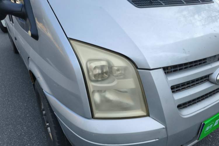 Used Ford Classic Transit 2009 2.4L Gasoline Standard Edition Long Wheelbase High-Roof 4G64S4N Right Front Headlight