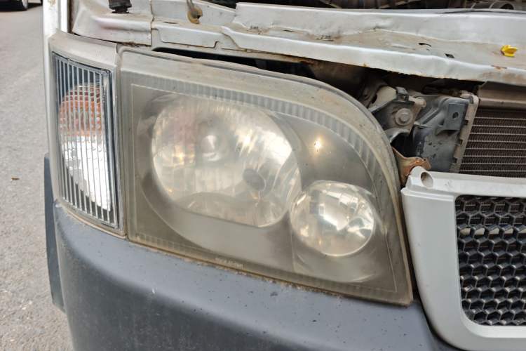 Used Ford Classic Transit 2009 2.8T Diesel Standard Version Long Wheelbase Mid-Roof JX493ZLQ3 Right Front Headlight