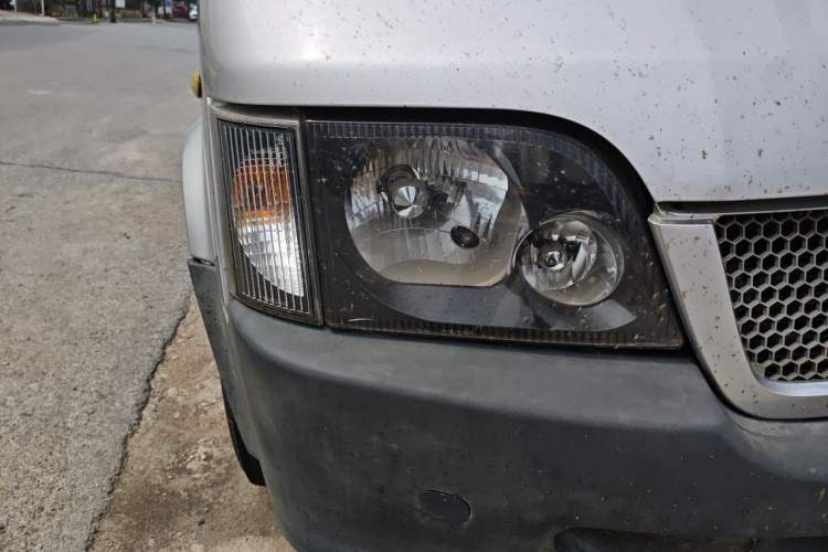 Used Ford Classic Transit 2009 2.8T Diesel Multi-Function Short-Wheelbase Mid-Roof JX493ZLQ3A Right Front Headlight