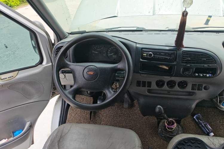 Used Ford Classic Transit 2009 2.8T Diesel Standard Version Short Wheelbase Mid-Roof JX493ZLQ3 Steering Wheel