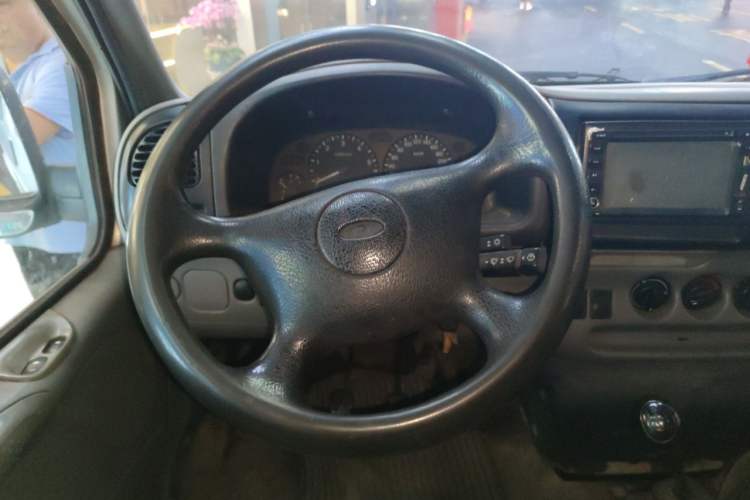 Used Ford Classic Transit 2009 2.8T Diesel Multi-Function Short Wheelbase Mid-Roof JX493ZLQ3 Steering Wheel