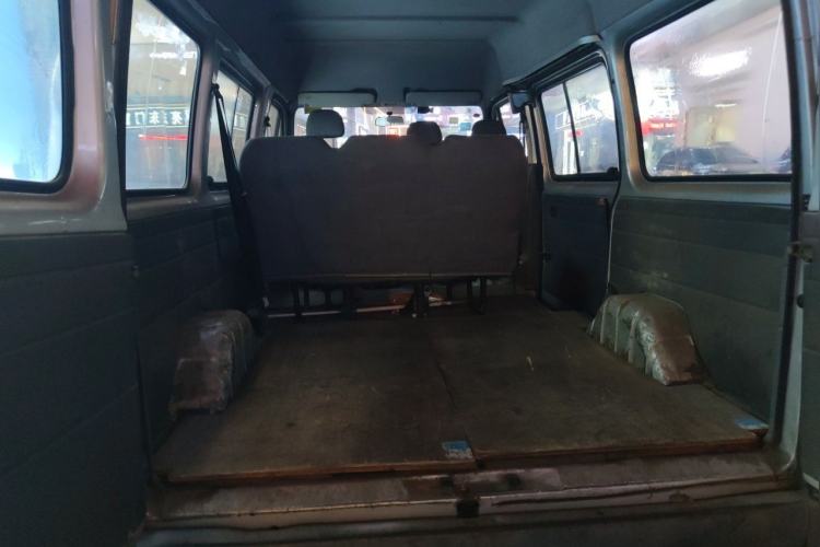 Used Ford Classic Transit 2009 2.8T Diesel Multi-Function Short Wheelbase Mid-Roof JX493ZLQ3 Trunk