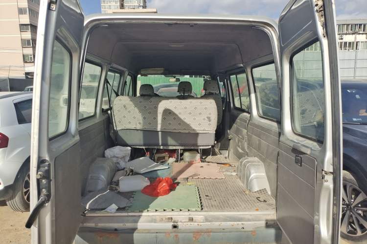 Used Ford Classic Transit 2009 2.8T Diesel Multi-Function Short Wheelbase Mid-Roof JX493ZLQ3 Trunk