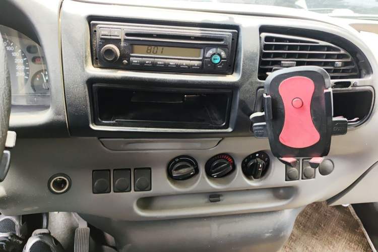 Used Ford Classic Transit 2009 2.8T Diesel Standard Version Short Wheelbase Mid-Roof JX493ZLQ3 Audio And AC Panel