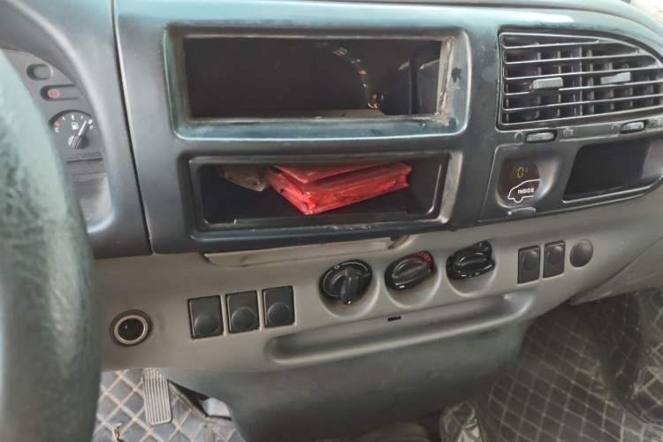 Used Ford Classic Transit 2009 2.8T Diesel Multi-Function Short-Wheelbase Low-Roof JX493ZLQ3 Audio And AC Panel