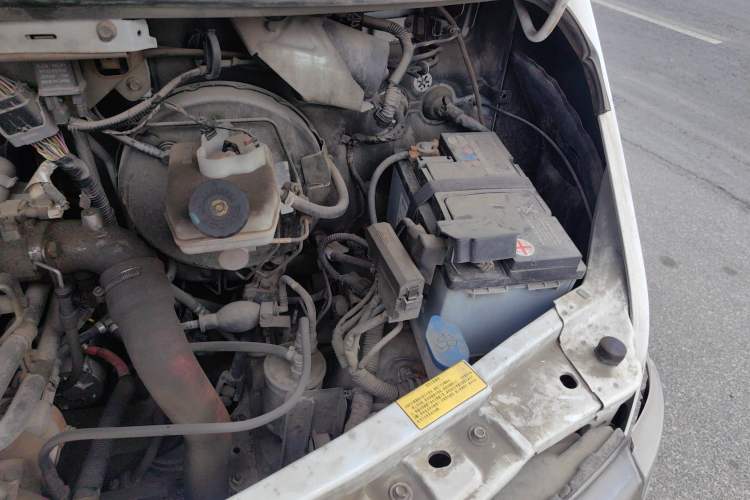 Used Ford Classic Transit 2009 2.8T Diesel Standard Version Short Wheelbase Mid-Roof JX493ZLQ3 Engine Bay Left