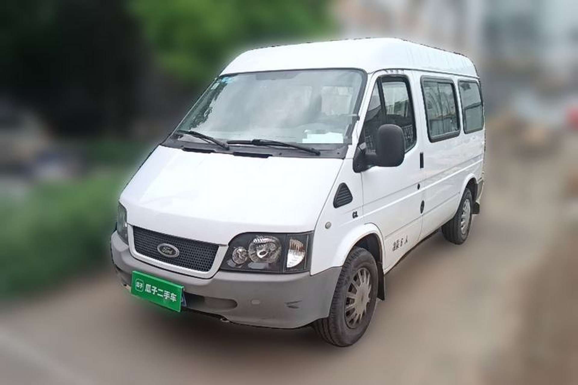 Used Ford Classic Transit 2009 2.4L Gasoline Multi-Function Short Wheelbase Mid-Roof 4G64S4N Front Left 45 Deg