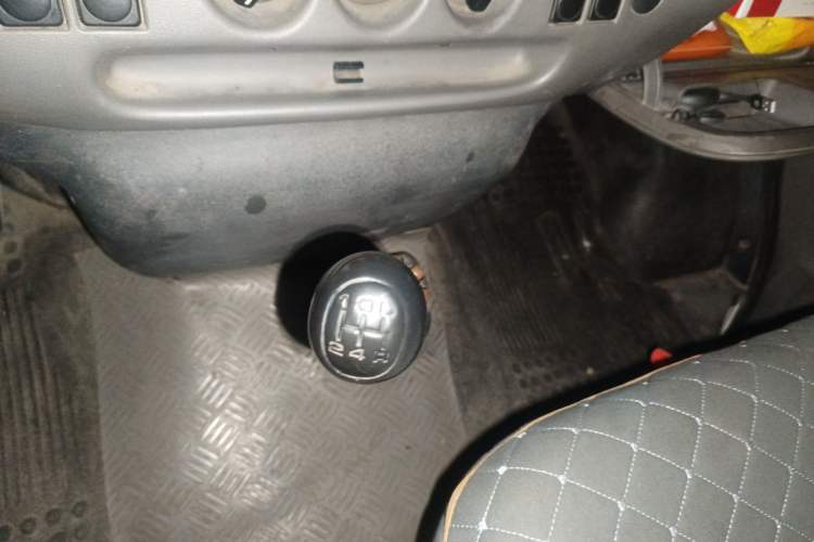 Used Ford Classic Transit 2009 2.4L Gasoline Standard Version Short Wheelbase Mid-Roof 4G64S4N Gear Lever