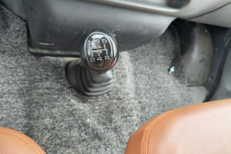 Used Ford Classic Transit 2009 2.8T Diesel Standard Version Short Wheelbase Mid-Roof JX493ZLQ3 Gear Lever