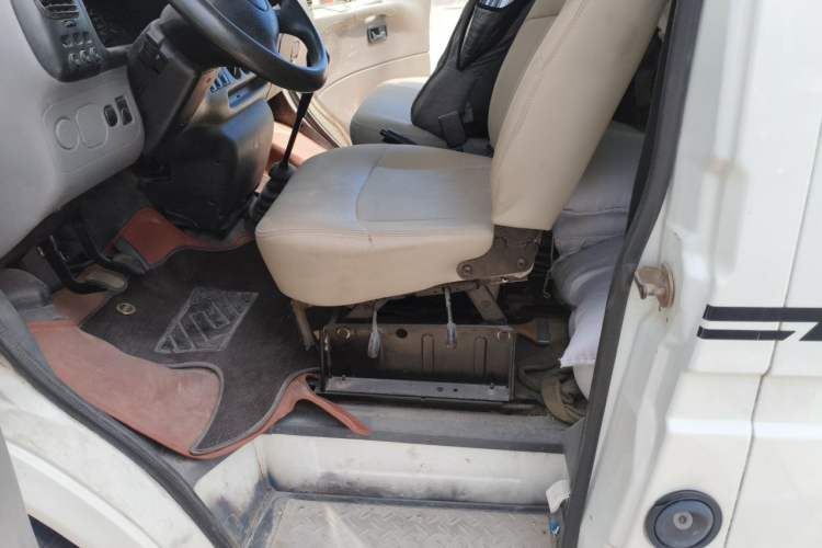 Used Ford Classic Transit 2009 2.4L Gasoline Multi-Function Short Wheelbase Mid-Roof 4G64S4N Left Front Seat