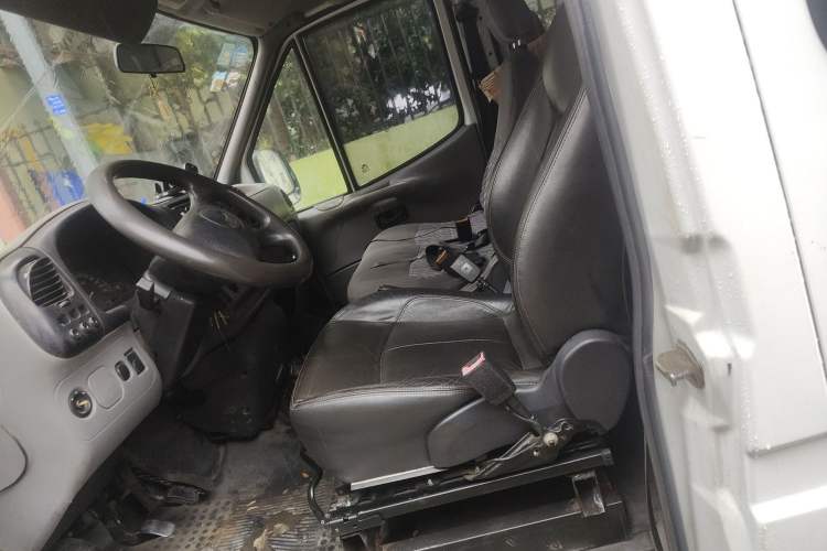 Used Ford Classic Transit 2009 2.8T Diesel Multi-Function Short Wheelbase Mid-Roof JX493ZLQ3 Left Front Seat