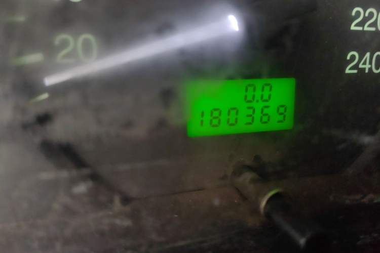 Used Ford Classic Transit 2009 2.8T Diesel Standard Version Short Wheelbase Mid-Roof JX493ZLQ3 Odometer Close Up