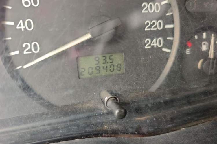 Used Ford Classic Transit 2009 2.8T Diesel Standard Version Short Wheelbase Mid-Roof JX493ZLQ3 Odometer Close Up