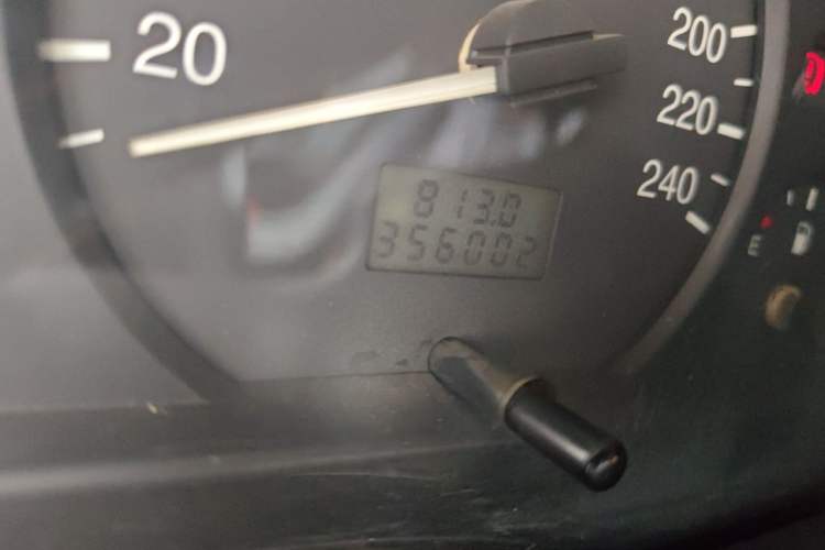 Used Ford Classic Transit 2009 2.8T Diesel Standard Version Short Wheelbase Mid-Roof JX493ZLQ3 Odometer Close Up