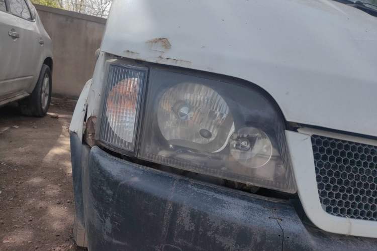 Used Ford Classic Transit 2009 2.8T Diesel Standard Version Short Wheelbase Mid-Roof JX493ZLQ3 Right Front Headlight