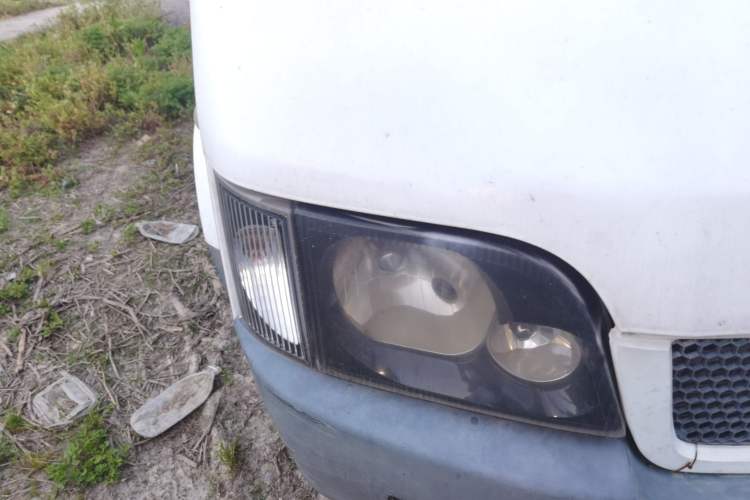 Used Ford Classic Transit 2009 2.8T Diesel Standard Version Short Wheelbase Mid-Roof JX493ZLQ3 Right Front Headlight