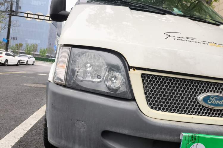 Used Ford Classic Transit 2009 2.4L Gasoline Multi-Function Short Wheelbase Mid-Roof 4G64S4N Right Front Headlight