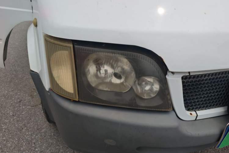 Used Ford Classic Transit 2009 2.8T Diesel Standard Version Short Wheelbase Mid-Roof JX493ZLQ3 Right Front Headlight